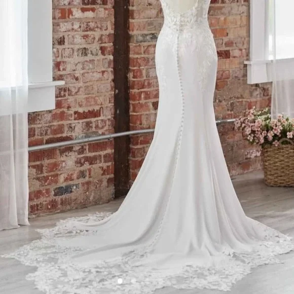 Maggie Sottero Wedding dress - Picture 4 of 4